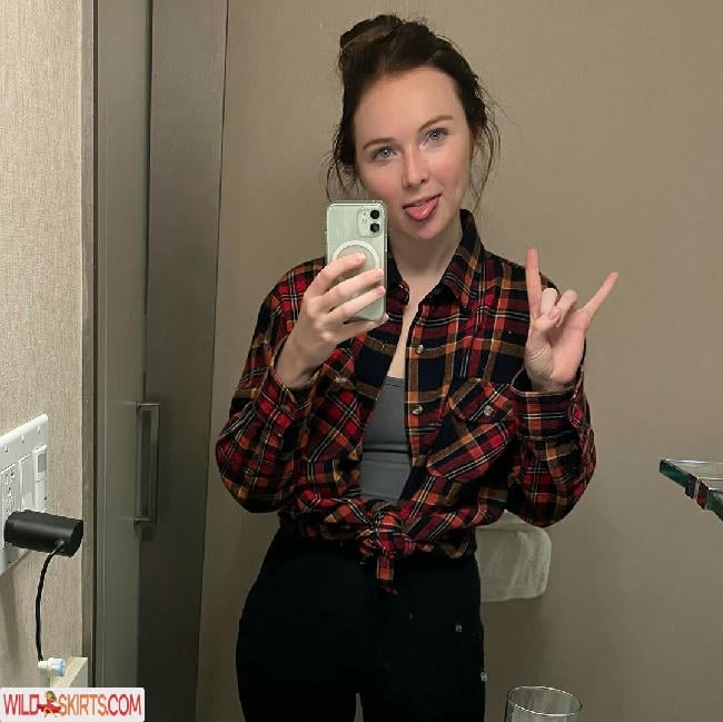 Molly Quinn / lassmolly / mollycaitlynquinn nude OnlyFans, Instagram leaked photo #16