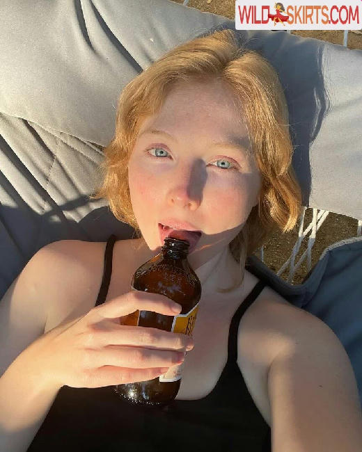 Molly Quinn / lassmolly / mollycaitlynquinn nude OnlyFans, Instagram leaked photo #60