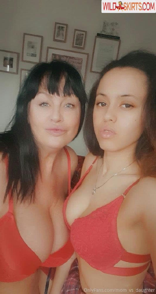 mom_vs_daughter nude OnlyFans leaked photo #3