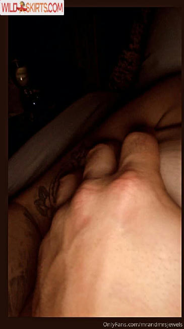 mrandmrsjewels nude OnlyFans leaked photo #15