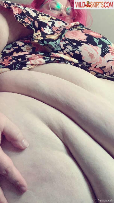mrsapple / mrsapple / therealmrsapple nude OnlyFans, Instagram leaked photo #9