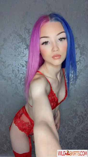 mrspetitexxx / mrspetitexxx / sophlouiseuk nude OnlyFans, Instagram leaked photo #7