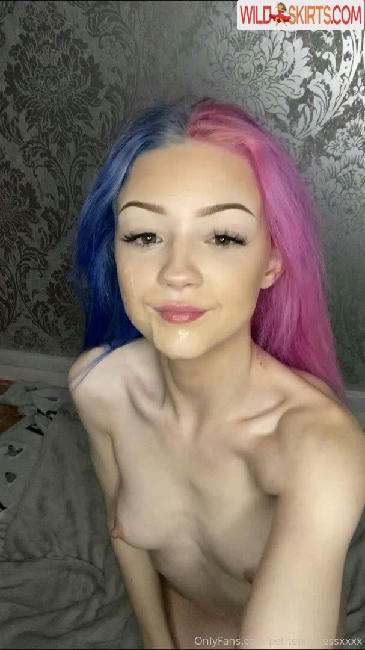 mrspetitexxx / mrspetitexxx / sophlouiseuk nude OnlyFans, Instagram leaked photo #3