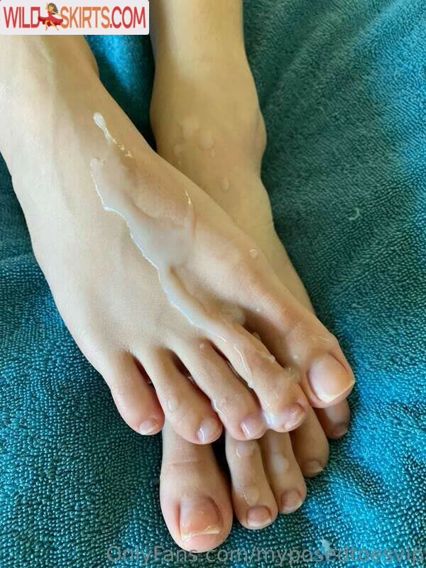 Myposedtoes nude leaked photo #29