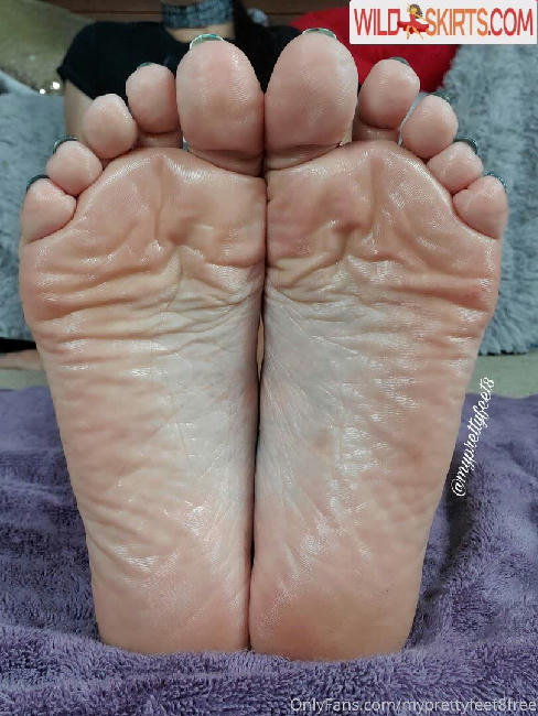 myprettyfeet8free / MalekasNailz / myprettyfeet8free nude OnlyFans, Instagram leaked photo #395