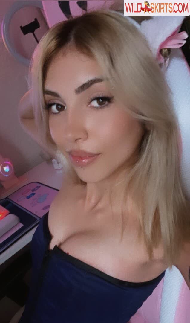 naathys / naath90 / naathys.coelinha nude OnlyFans, Instagram leaked photo #3