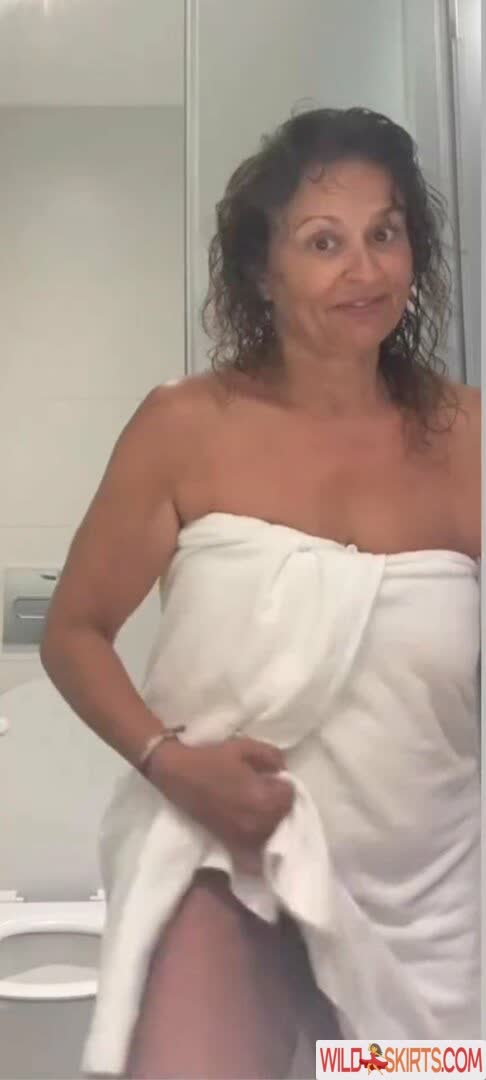 Nadia Sawalha nude leaked photo #20