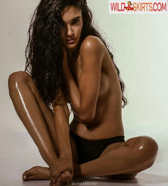 Nadiya Khan / Nadiyakhan nude OnlyFans, Instagram leaked photo #12