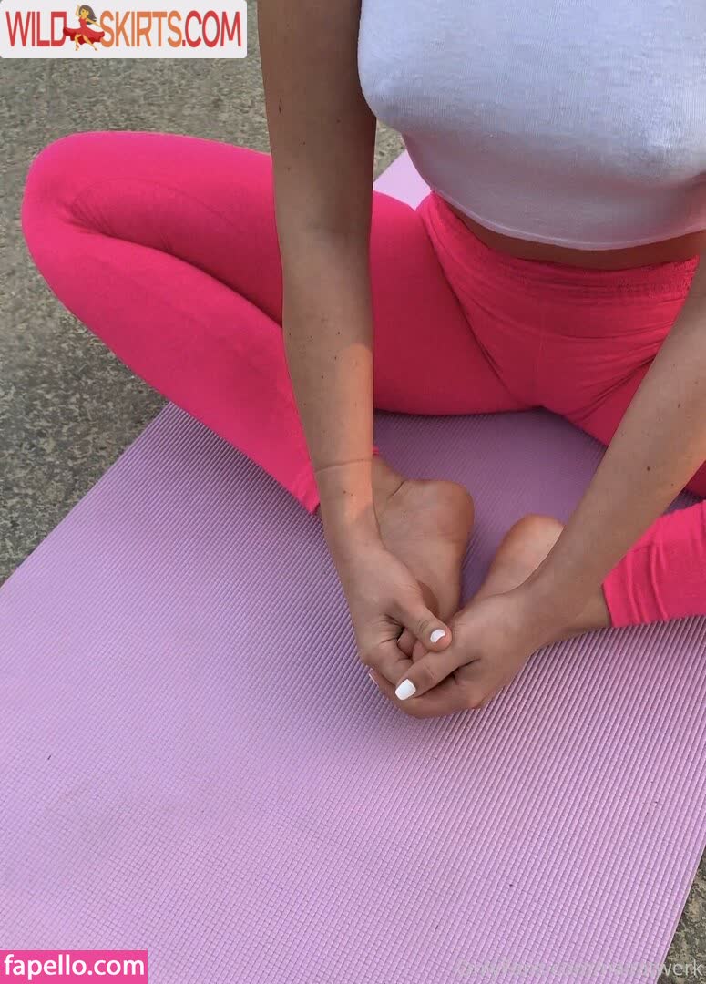 Nairasfeet / Naira_twerk / Nairababee / nairafeetfans / nairasfeet nude OnlyFans, Instagram leaked photo #25