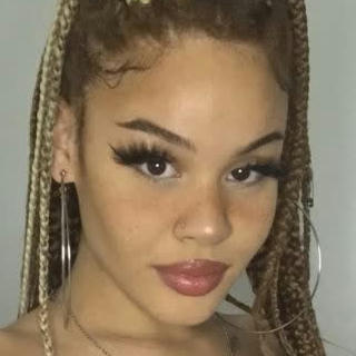 Naomij avatar