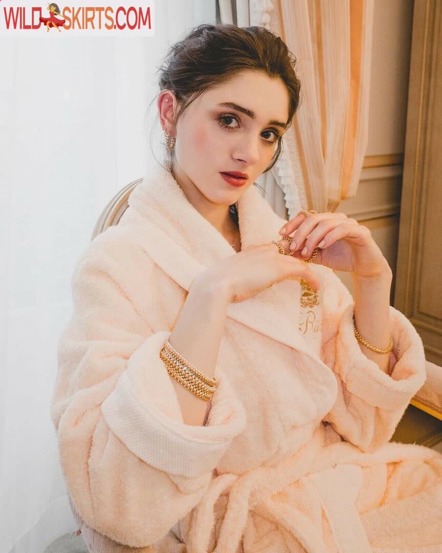 Natalia Dyer nude leaked photo #60