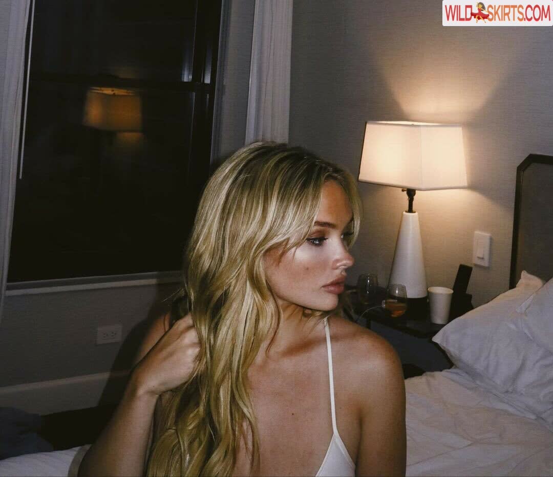 Natalie Alyn Lind nude leaked photo #326