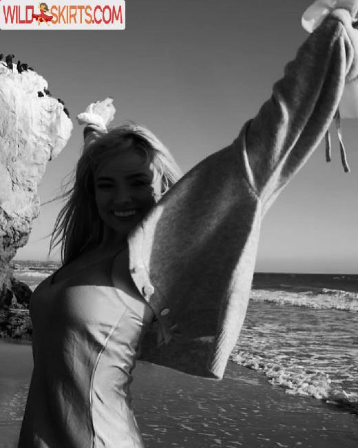 Natalie Alyn Lind / natalynlind nude Instagram leaked photo #257