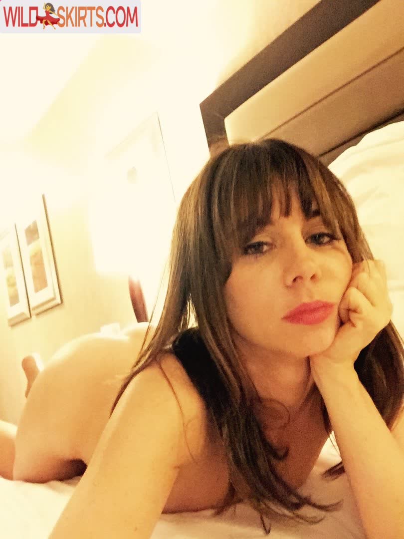 Natasha Leggero / natashaleggero nude Instagram leaked photo