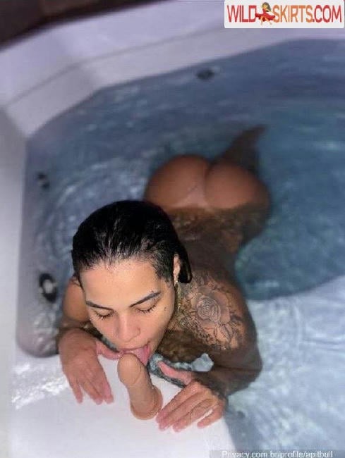 Nathielly / apitbulll / iamhely nude OnlyFans, Instagram leaked photo #12