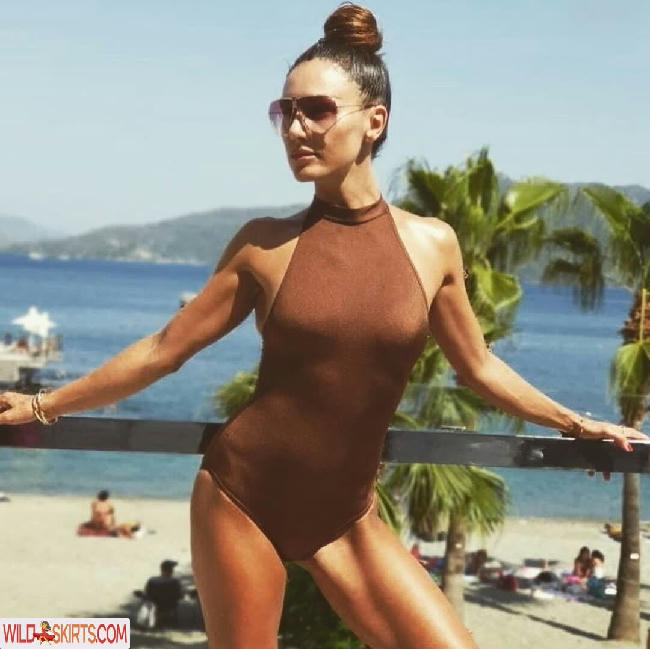 Nazan Eckes / nazaneckes nude Instagram leaked photo #32