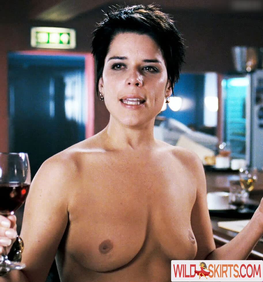 Neve Campbell nude leaked photo #97