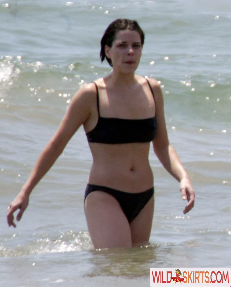 Neve Campbell nude leaked photo #87