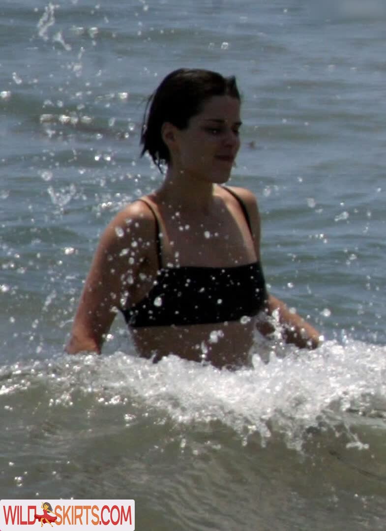 Neve Campbell nude leaked photo #51