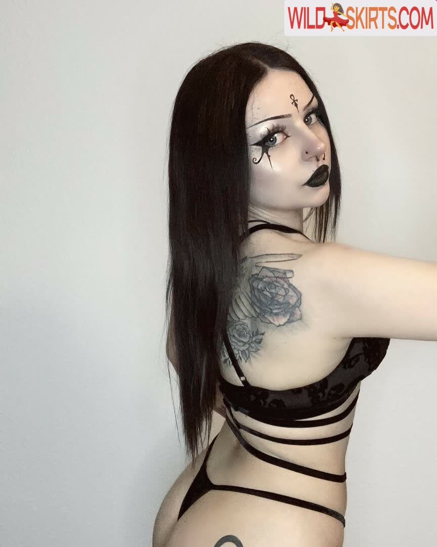 NevernaNoir / Mygothpersonality / NevernaNoir nude OnlyFans, Instagram leaked photo #2