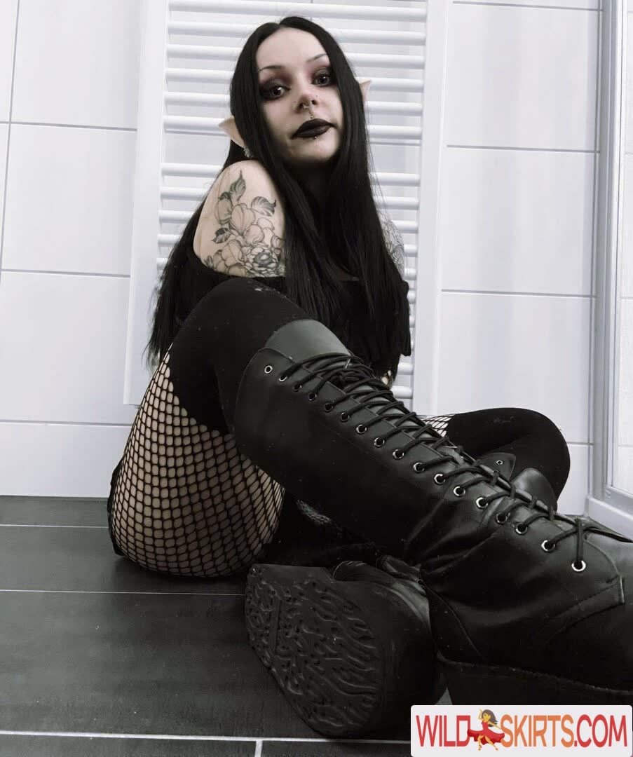 NevernaNoir / Mygothpersonality / NevernaNoir nude OnlyFans, Instagram leaked photo #8