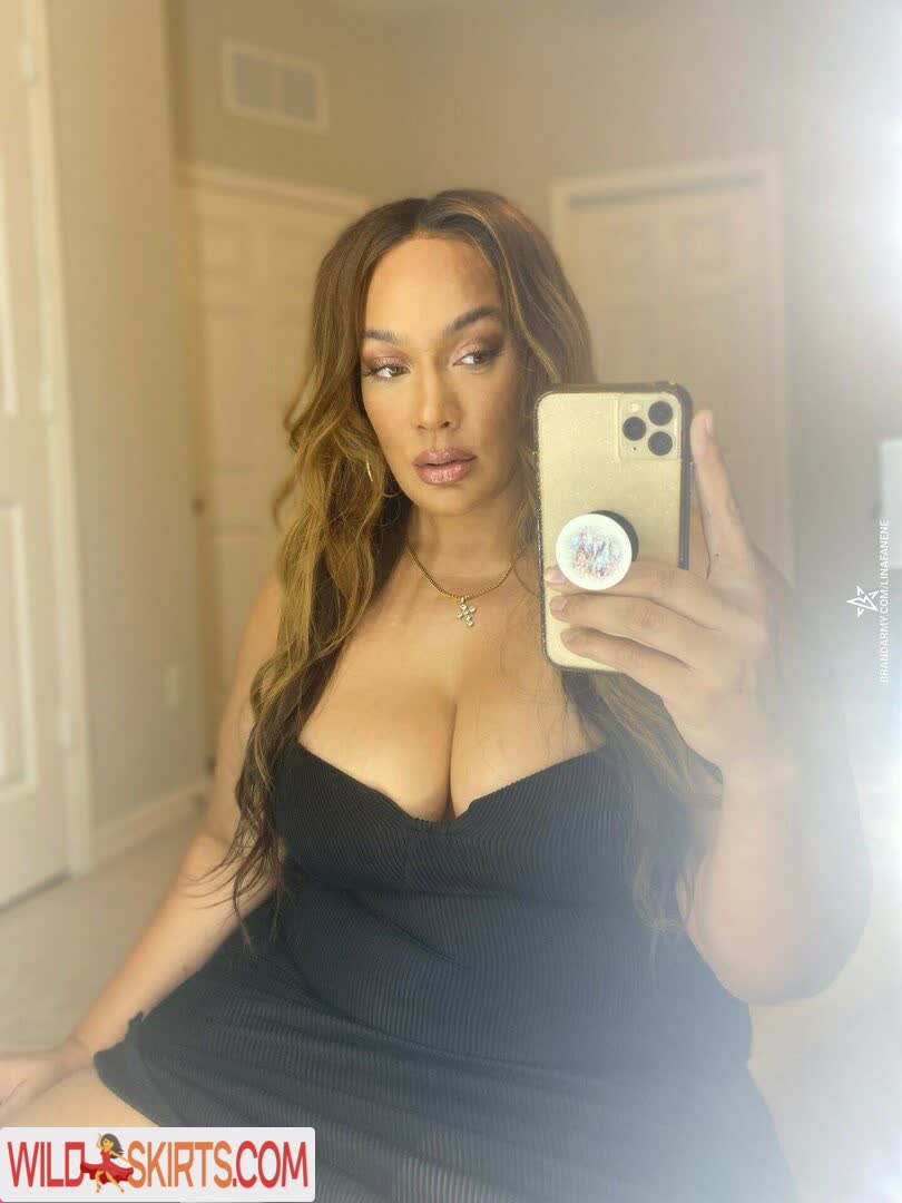 Nia Jax-Lina Fanene nude leaked photo #15