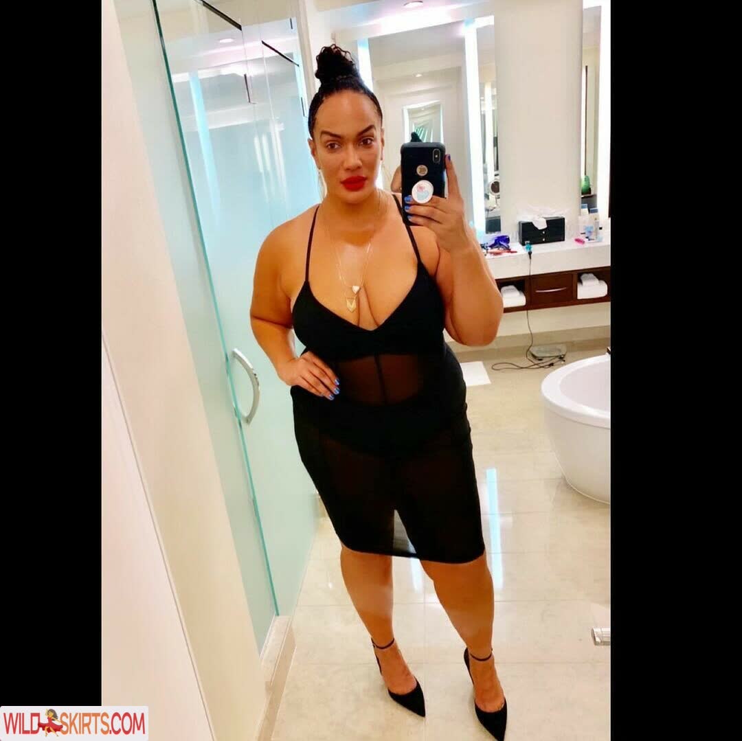 Nia Jax-Lina Fanene nude leaked photo #35