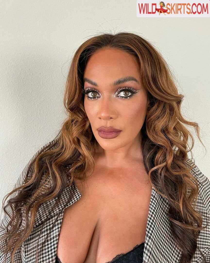 Nia Jax-Lina Fanene nude leaked photo #32