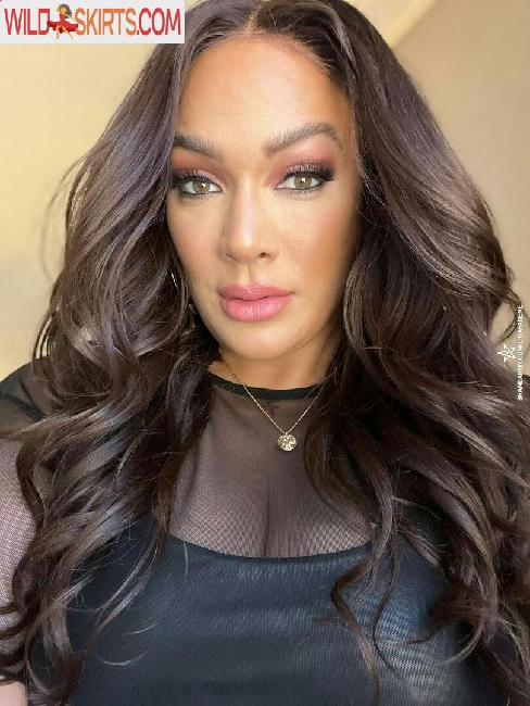 Nia Jax-Lina Fanene / LinaFanene nude Instagram leaked photo #13