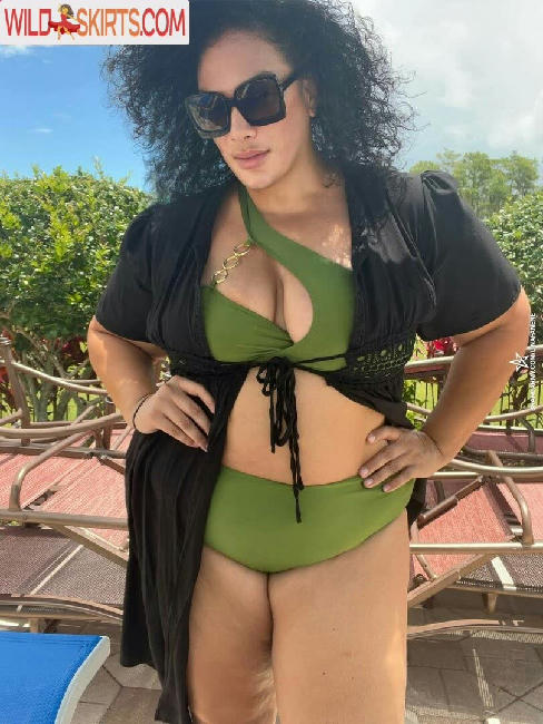 Nia Jax-Lina Fanene / LinaFanene nude Instagram leaked photo #33