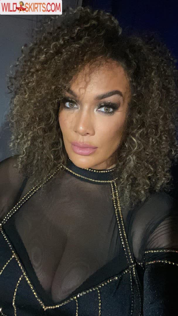 Nia Jax nude leaked photo #36