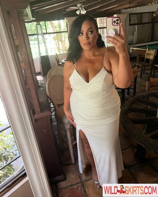 Nia Jax nude leaked photo #70