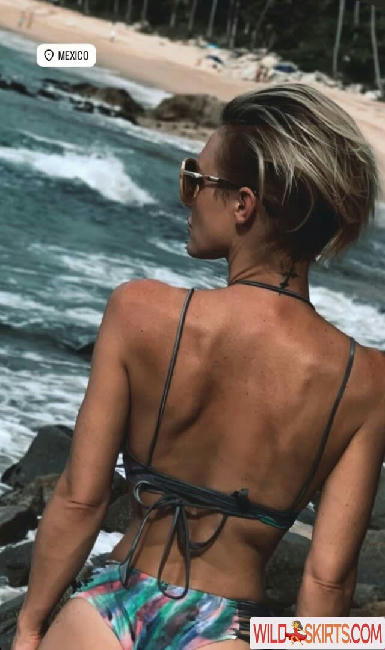 Nicky Whelan / nickywhelan nude Instagram leaked photo #168