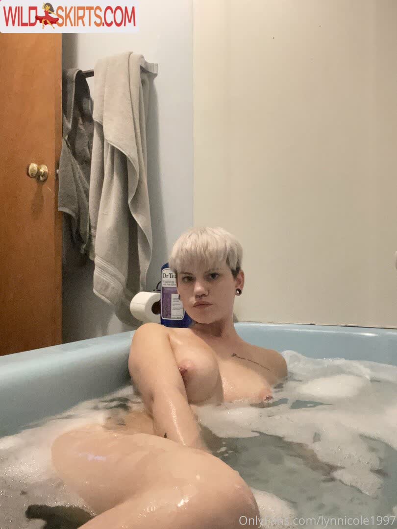 Nicolelow94 nude leaked photo #69