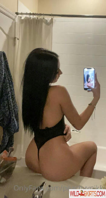 nicolemoreiraaa / itsnicolemoreira / peachyynikki nude OnlyFans, Instagram leaked photo #44