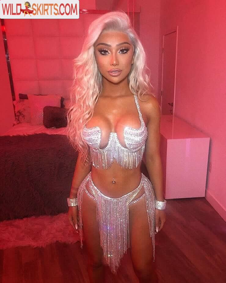 Nikita Dragun nude leaked photo #5