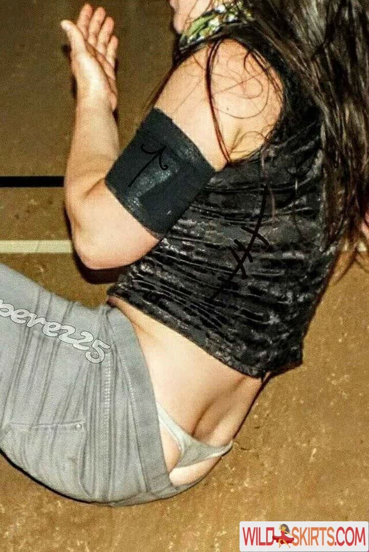 Nikki Cross nude leaked photo #29