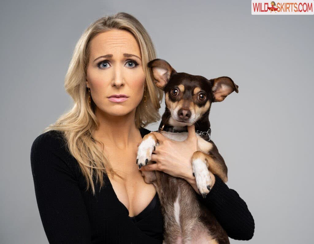 Nikki Glaser nude leaked photo #34