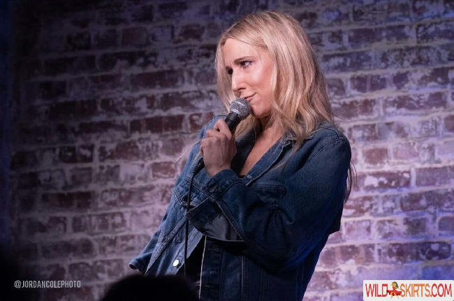 Nikki Glaser / nikkiglaser nude Instagram leaked photo #119