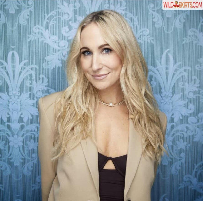 Nikki Glaser / nikkiglaser nude Instagram leaked photo #167