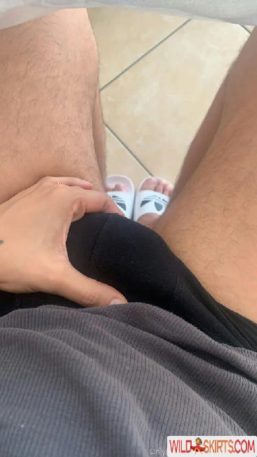 niko_azraelfree / niko_azraelfree / nikoarapkiles nude OnlyFans, Instagram leaked photo #26