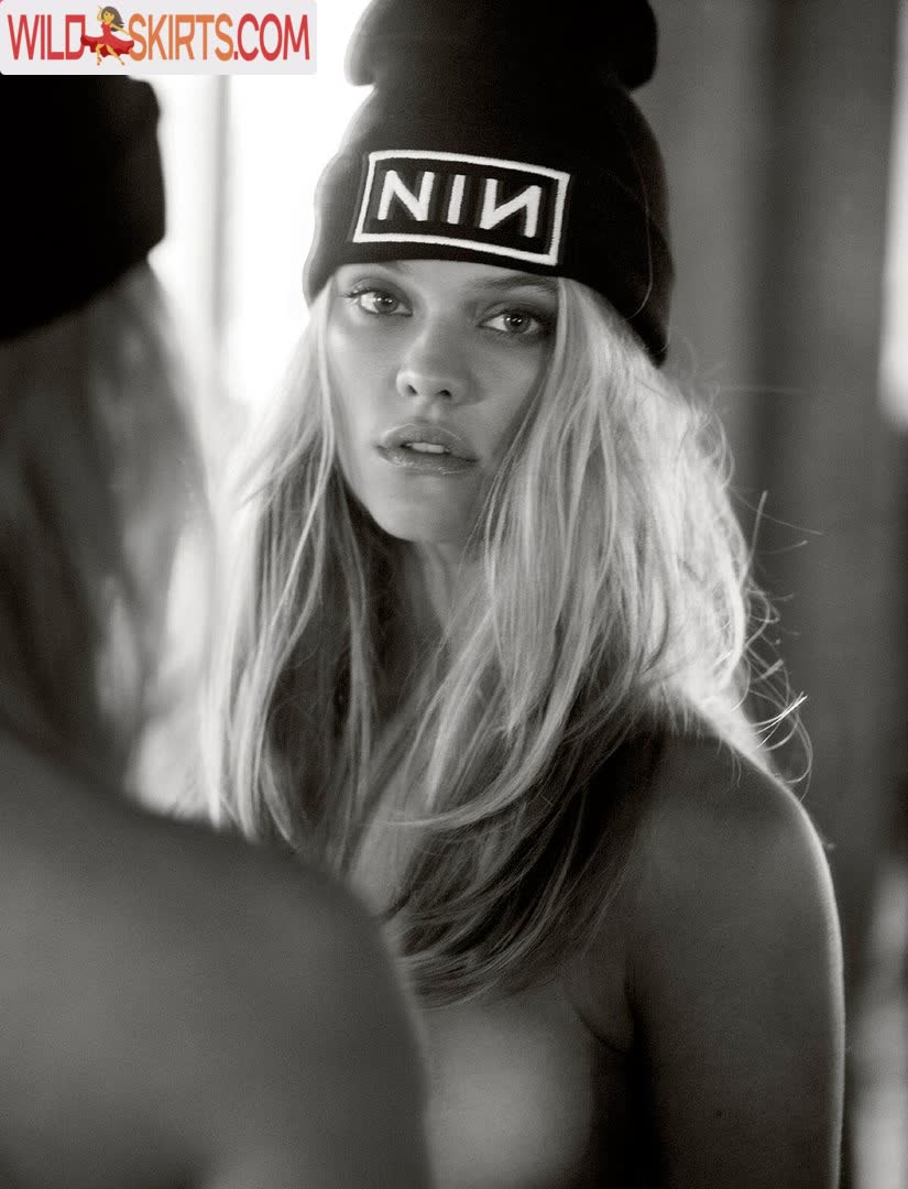 Nina Agdal / ninaagdal nude Instagram leaked photo #20