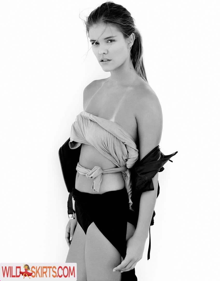 Nina Agdal / ninaagdal nude Instagram leaked photo #16