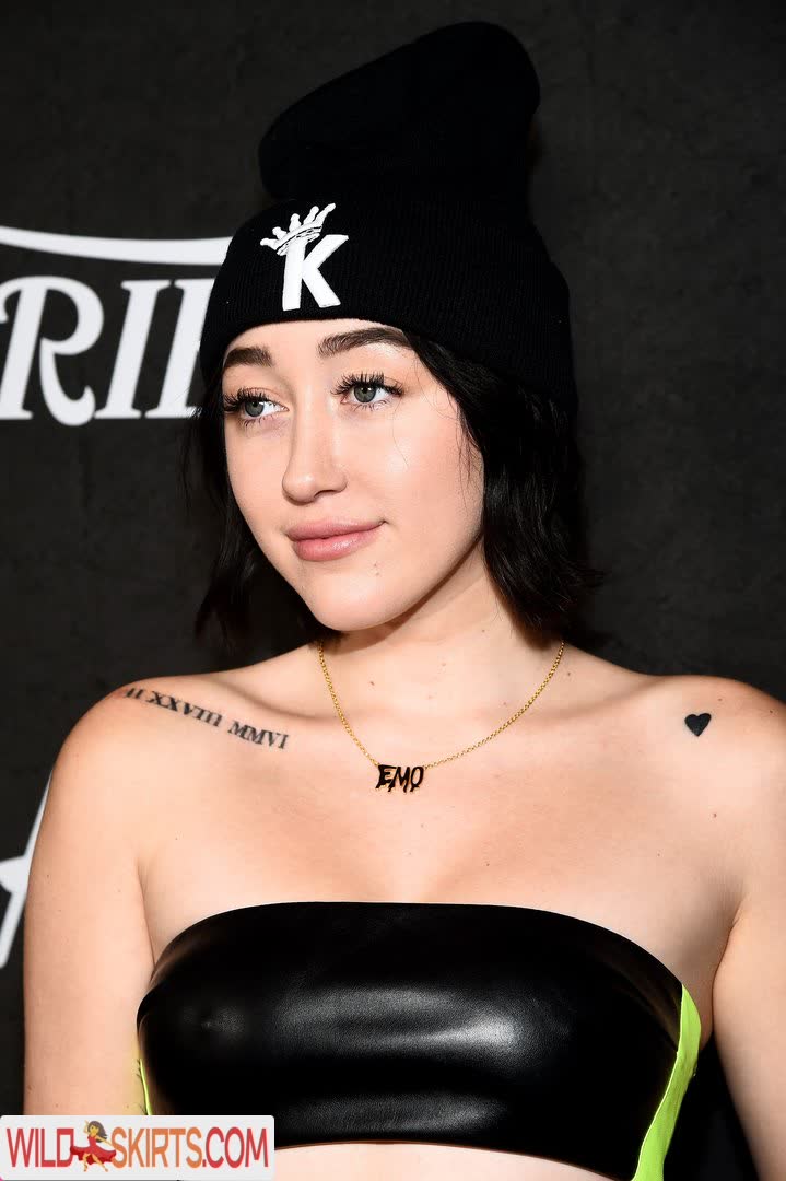 Noah Cyrus nude leaked photo #140