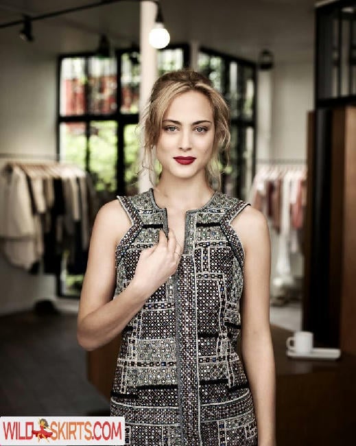 Nora Arnezeder / noraarnezederofficial nude Instagram leaked photo #6