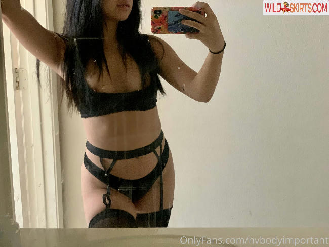 nvbodyimportant / nvbodyimportant / vieforliving nude OnlyFans, Instagram leaked photo #20