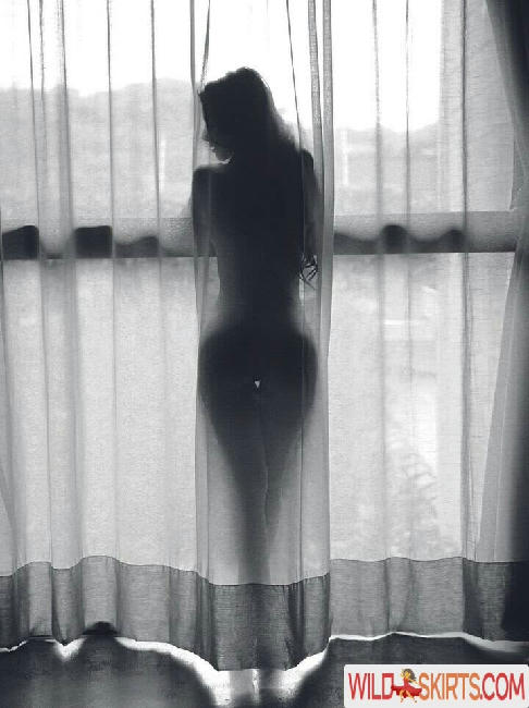 Nyvi Estephan / Discussão / nyviestephan nude Instagram leaked photo #869