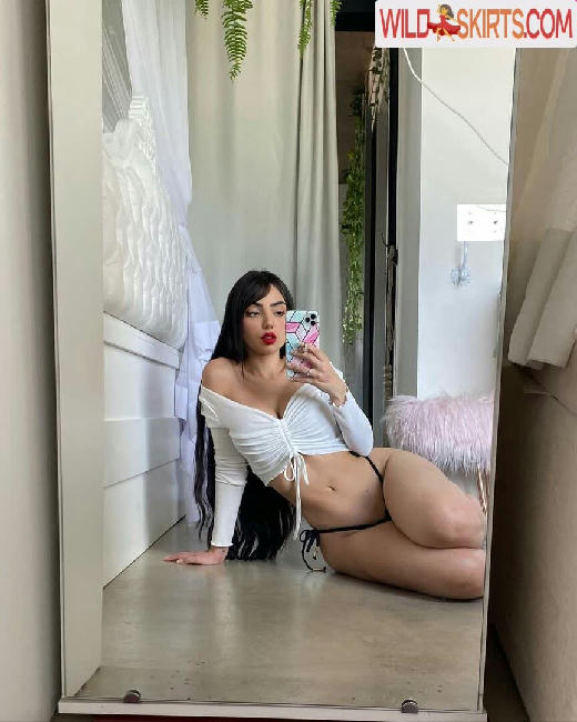 Nyvi Estephan / nyviestephan nude Instagram leaked photo #156