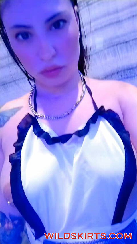 2 hot photos by rocioaldana1