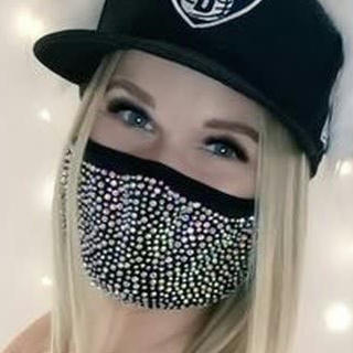 Official_SunnyTheWolfgirl avatar